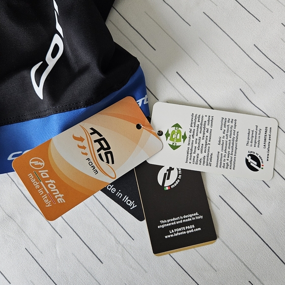 Men's cycling jersey and bib set - Picture 3 of 11